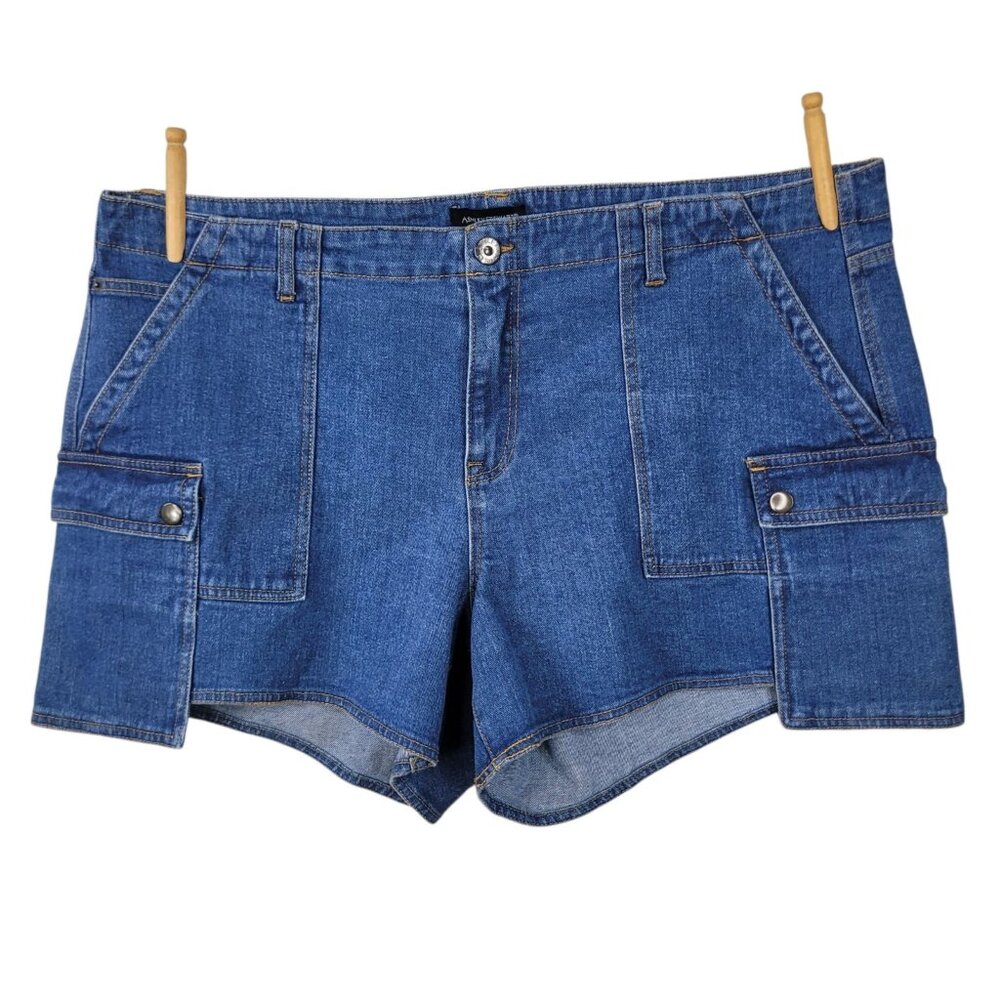 Ashley Stewart Denim Shorts Plus Size 24 24W 46" Waist Medium Wash Square Pocket